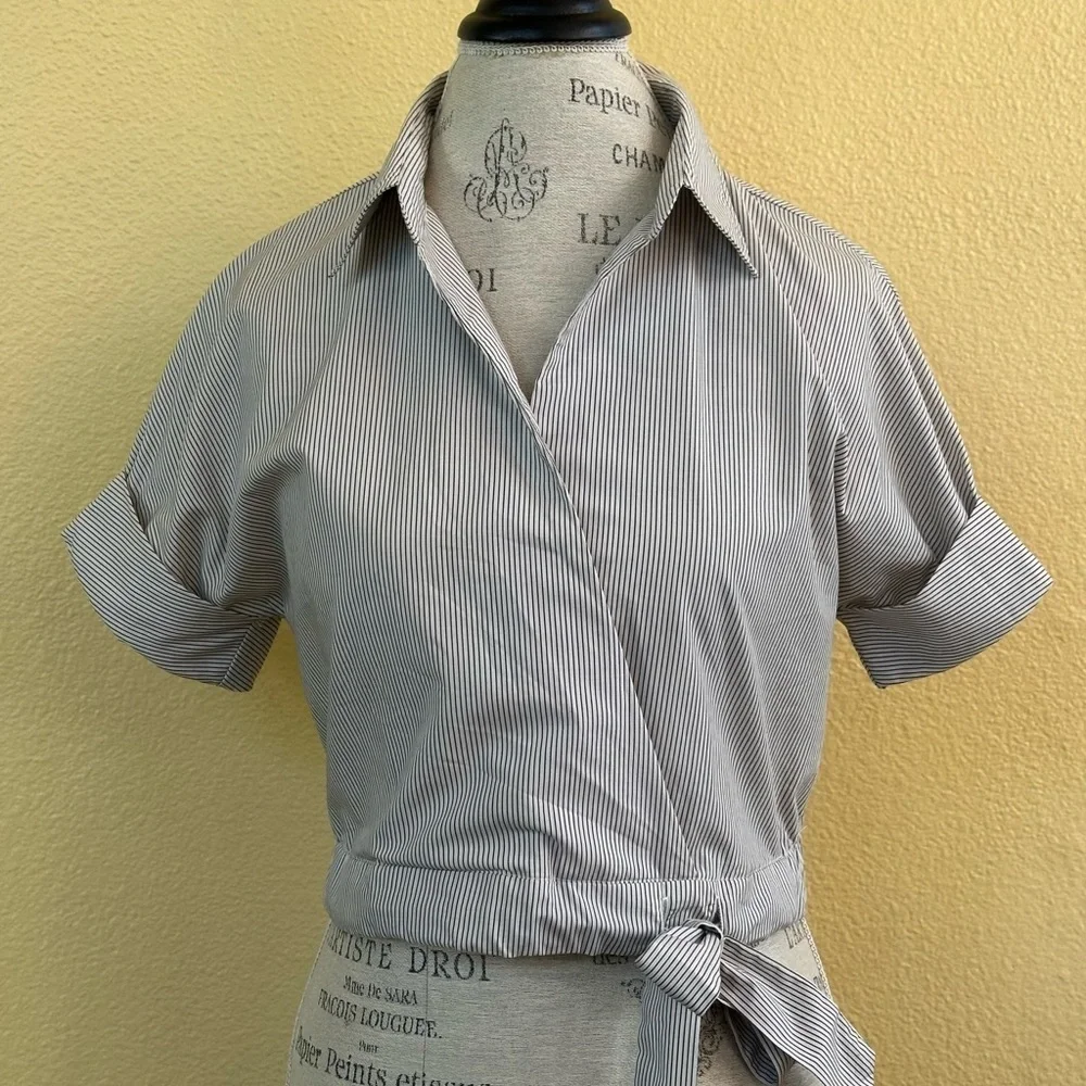 Aritzia Babaton “Ozana” Faux Wrap Striped Blouse Size Small New Without Tags! - Picture 5 of 12